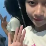 Remaja dengan payudara besar dari Indonesia Remaja dengan payudara besar dari Indonesia